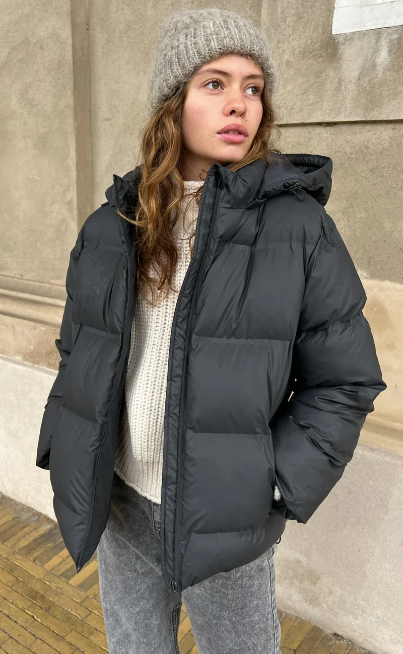 Dames Lange Winterjas Gewatteerd Polyester Met Stijlvolle Bescherming