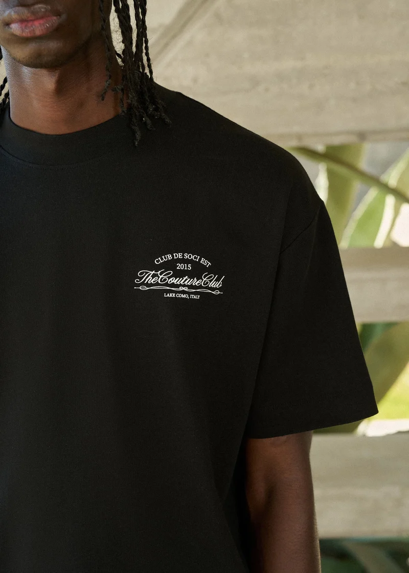 THE COUTURE CLUB T-SHIRT CLUB DE SOCI GRAPHIC T-SHIRT ZWART