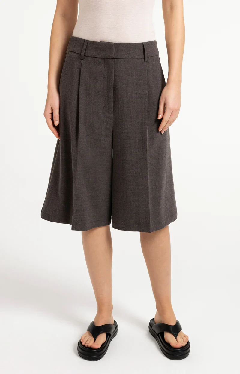 YAYA Short 01-321040-607 90840