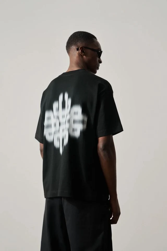 THE COUTURE CLUB T-SHIRT MOTION BLURRED T-SHIRT ZWART