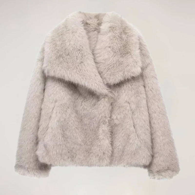 VelvetFur Luxe | Faux Fur Winterjas met Brede Kraag & Zachte Touch