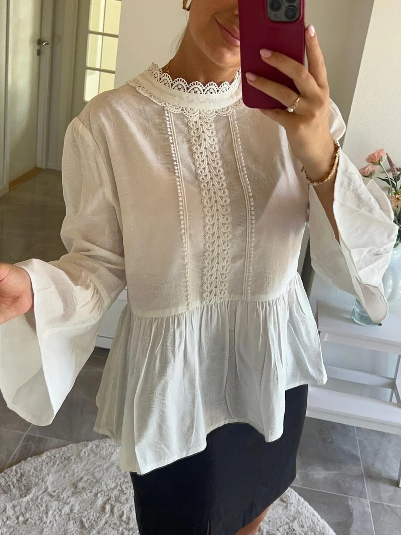 Dear Molly - Embroderi Blouse - White