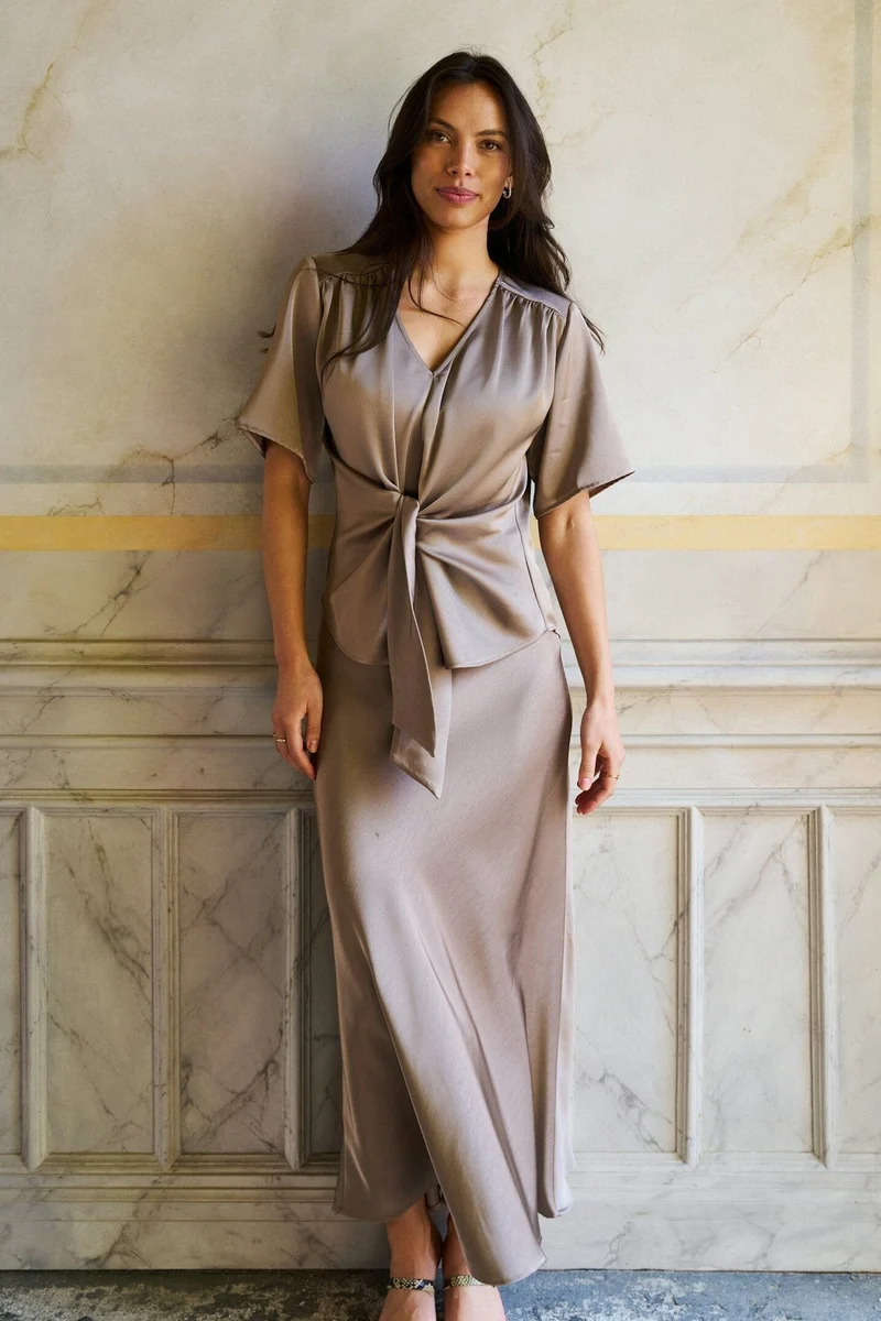 Neo Noir - Casadia Heavy Sateen Blouse 165695 - 811 - Dark Taupe