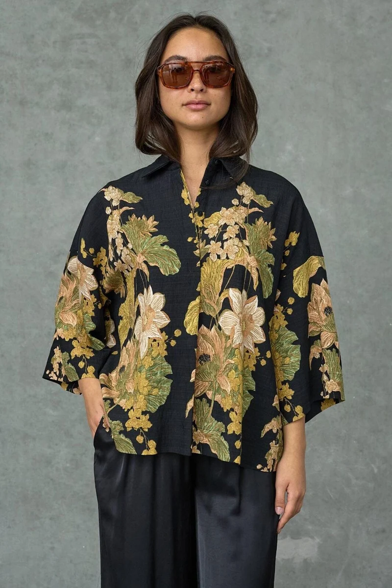 Love & Divine - Love1553 19965 - 001 - Black Paisley