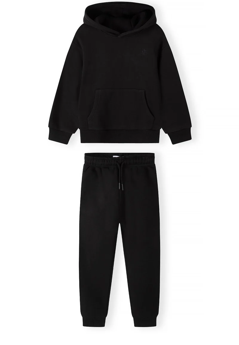 Hoodie and slim-fit joggers set in black